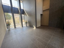 【大阪府/堺市北区中百舌鳥町】サンメゾンなかもず駅前II 共用部