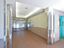 【大阪府/吹田市広芝町】リベール江坂 エントランス