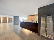 【大阪府/吹田市垂水町】ステイツグラン吹田垂水町 エントランス