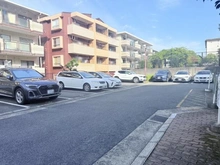 【大阪府/箕面市小野原東】コープ野村ウィンディ北千里 駐車場