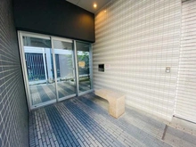 【大阪府/大阪市淀川区西宮原】プラウドシティ新大阪 エントランス：サブエントランス