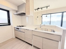 【大阪府/吹田市片山町】プラウド吹田 キッチン