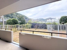 【滋賀県/大津市朝日が丘】ユニハイム大津朝日ヶ丘 専用庭