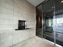 【大阪府/箕面市船場西】プラウド箕面船場 エントランス