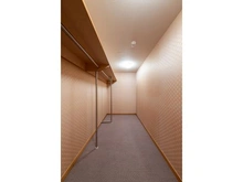 【兵庫県/神戸市東灘区御影郡家】アステシオ御影 収納：ウォークインクローゼット