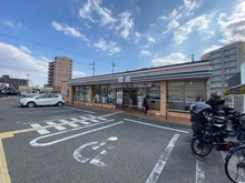 【兵庫県/西宮市前浜町】ブランズシティ西宮香櫨園 セブン-イレブン 西宮前浜町店（現地より約180m）