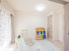 【兵庫県/尼崎市武庫町】ジオ武庫之荘 洋室：リビングダイニング横洋室
約5.0帖