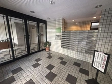 【兵庫県/西宮市千歳町】パーク・ハイム夙川千歳町 エントランス：風除室