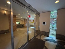 【兵庫県/西宮市上甲東園】アールヴェール上甲東園 エントランス