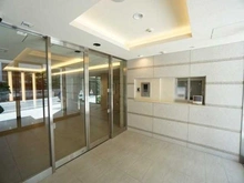 【兵庫県/西宮市堀切町】プラウド香櫨園 エントランス：風除室