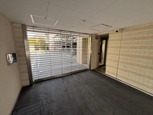 【兵庫県/西宮市堀切町】プラウド香櫨園 駐車場：入口