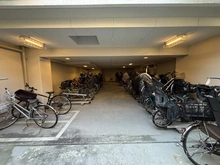 【兵庫県/西宮市堀切町】プラウド香櫨園 駐輪場