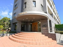 【大阪府/高槻市別所中の町】ライオンズマンション高槻別所 エントランス