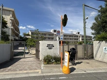 【兵庫県/西宮市松園町】プラウド夙川松園町 西宮市立夙川小学校（現地より約1,120m）