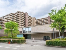 【兵庫県/西宮市南甲子園】グリーンラグーナ甲子園 A棟 外観