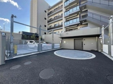 【兵庫県/西宮市田代町】プラウド西宮北口 駐車場