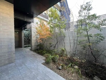 【兵庫県/西宮市田代町】プラウド西宮北口 敷地内