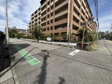 【兵庫県/西宮市松並町】ジェイグラン甲子園口松並町 前面道路