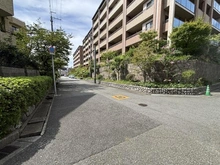 【兵庫県/西宮市松並町】ジェイグラン甲子園口松並町 前面道路