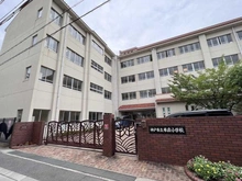 【兵庫県/神戸市東灘区深江浜町】東部マンション C棟 神戸市立本庄小学校（現地より約1,900m）