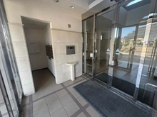 【兵庫県/西宮市堀切町】香櫨園フラットB棟 エントランス：風除室