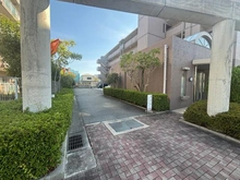 【兵庫県/西宮市堀切町】香櫨園フラットB棟 駐車場入口