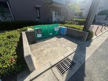 【兵庫県/西宮市堀切町】香櫨園フラットB棟 ごみ置場