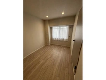 【兵庫県/宝塚市光明町】宝塚パークハイツ 洋室