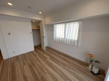 【神奈川県/横浜市中区山下町】リブゼ横浜山下公園 洋室