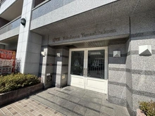 【神奈川県/横浜市中区山下町】リブゼ横浜山下公園 エントランス