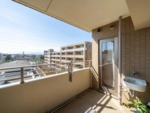 【神奈川県/横浜市青葉区美しが丘】ドレッセ美しの森フロラージュ イーストヒル バルコニー