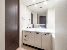 【神奈川県/横浜市青葉区美しが丘】ドレッセ美しの森フロラージュ イーストヒル 洗面所