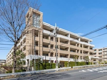 【神奈川県/横浜市青葉区美しが丘】ドレッセ美しの森フロラージュ イーストヒル エントランス