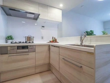 【神奈川県/川崎市麻生区上麻生】新百合ヶ丘パークハウス2番街 キッチン：L字キッチン