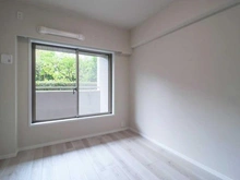 【神奈川県/川崎市麻生区上麻生】新百合ヶ丘パークハウス2番街 洋室：約6.0帖