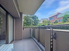 【神奈川県/川崎市麻生区上麻生】新百合ヶ丘パークハウス2番街 バルコニー