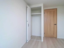 【神奈川県/川崎市麻生区上麻生】新百合ヶ丘パークハウス 洋室：約4.7帖