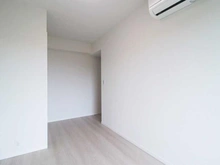 【神奈川県/川崎市麻生区上麻生】新百合ヶ丘パークハウス 洋室：約6.2帖