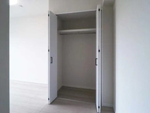 【神奈川県/川崎市麻生区上麻生】新百合ヶ丘パークハウス 洋室：約6.2帖