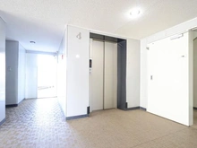 【神奈川県/横浜市青葉区藤が丘】藤が丘ハウス 共用部：エレベーターホール