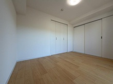 【神奈川県/横浜市青葉区榎が丘】ナイスステージ青葉台ブライティア 洋室：約6.0帖