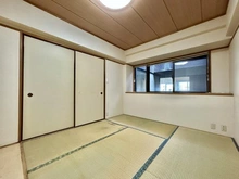 【神奈川県/横浜市青葉区奈良町】ワコーレ玉川学園 B-3号棟 和室：約4.5帖