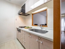 【神奈川県/横浜市鶴見区大東町】ルイシャトレ鶴見 ウエストコート キッチン