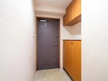 【神奈川県/横浜市鶴見区大東町】ルイシャトレ鶴見 ウエストコート 玄関