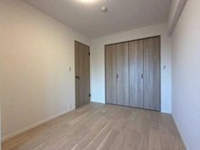 【神奈川県/川崎市幸区遠藤町】グランシティユーロレジデンス川崎 洋室