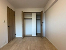 【神奈川県/川崎市幸区遠藤町】グランシティユーロレジデンス川崎 洋室