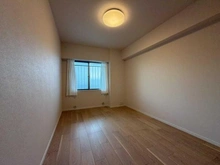 【神奈川県/川崎市幸区遠藤町】グランシティユーロレジデンス川崎 洋室