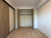 【神奈川県/川崎市幸区遠藤町】グランシティユーロレジデンス川崎 洋室