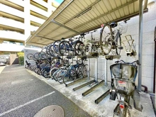 【神奈川県/横浜市緑区中山】プラウド横濱中山 駐輪場