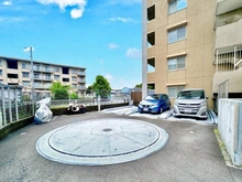 【神奈川県/横浜市緑区長津田みなみ台】ライフレビュー長津田 駐車場